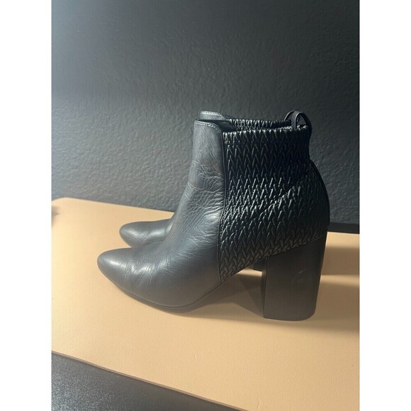 Cole Haan Aylin Ankle Bootie Womens Size 9B Black Leather Pointed Toe Stretch - Picture 2 of 10